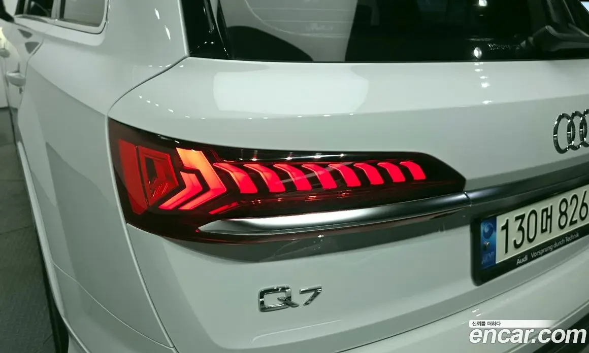 Audi Q7 2021 3.0 автомат (гидро), фото 9
