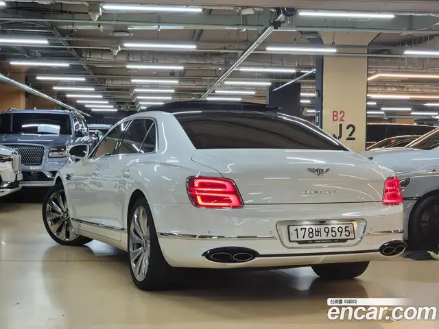 Bentley Flying Spur 2022 4.0 автомат (гидро), миниатюра 2 Bentley Flying Spur 2022 4.0 автомат (гидро), миниатюра 2