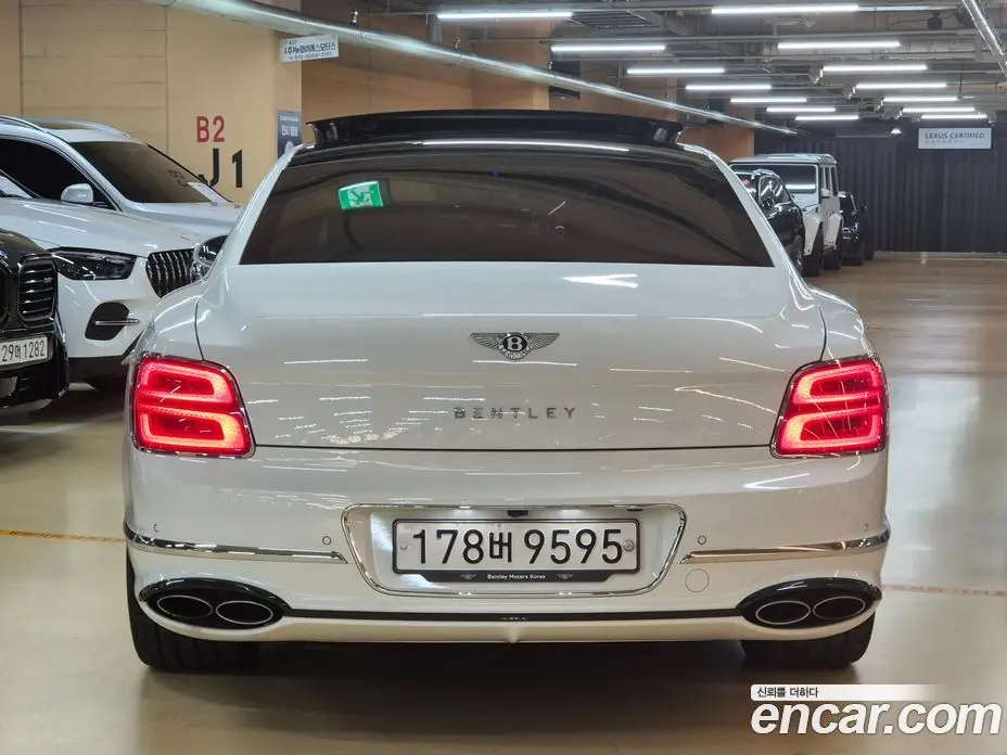 Bentley Flying Spur 2022 4.0 автомат (гидро), фото 3 Bentley Flying Spur 2022 4.0 автомат (гидро), фото 3