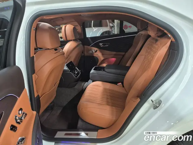 Bentley Flying Spur 2022 4.0 автомат (гидро), миниатюра 10 Bentley Flying Spur 2022 4.0 автомат (гидро), миниатюра 10