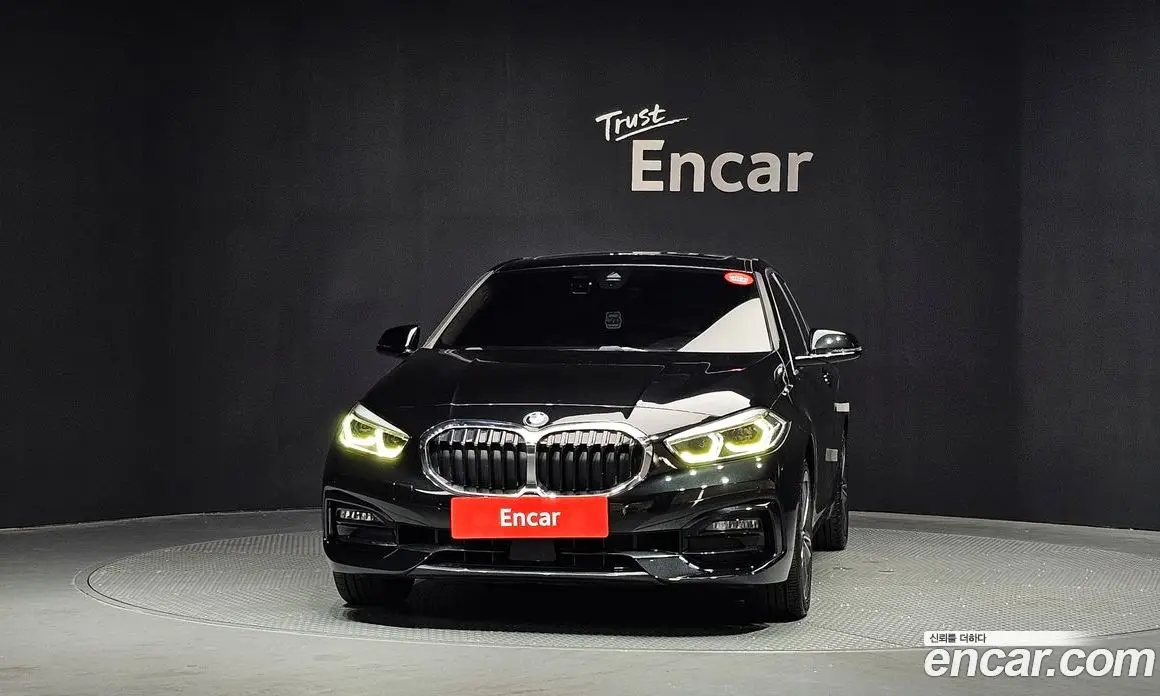BMW 1 серия 2020 2.0 автомат (гидро), фото 3