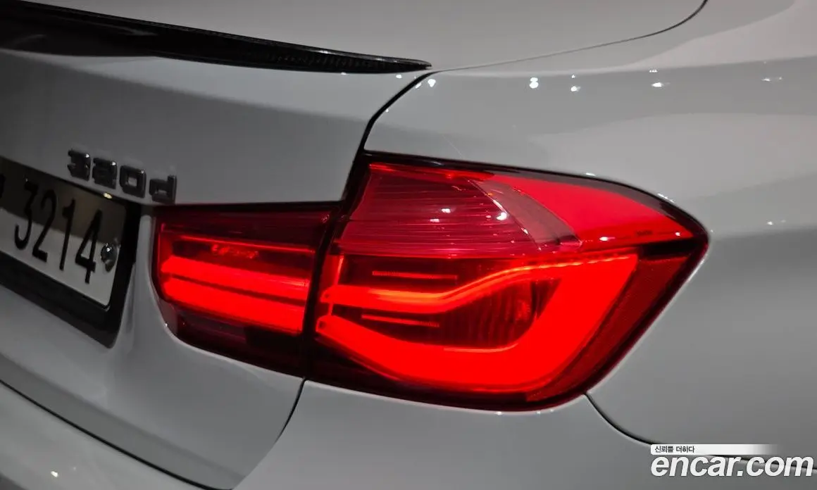 BMW 3 серия 2017 2.0 автомат (гидро), фото 9 BMW 3 серия 2017 2.0 автомат (гидро), фото 9