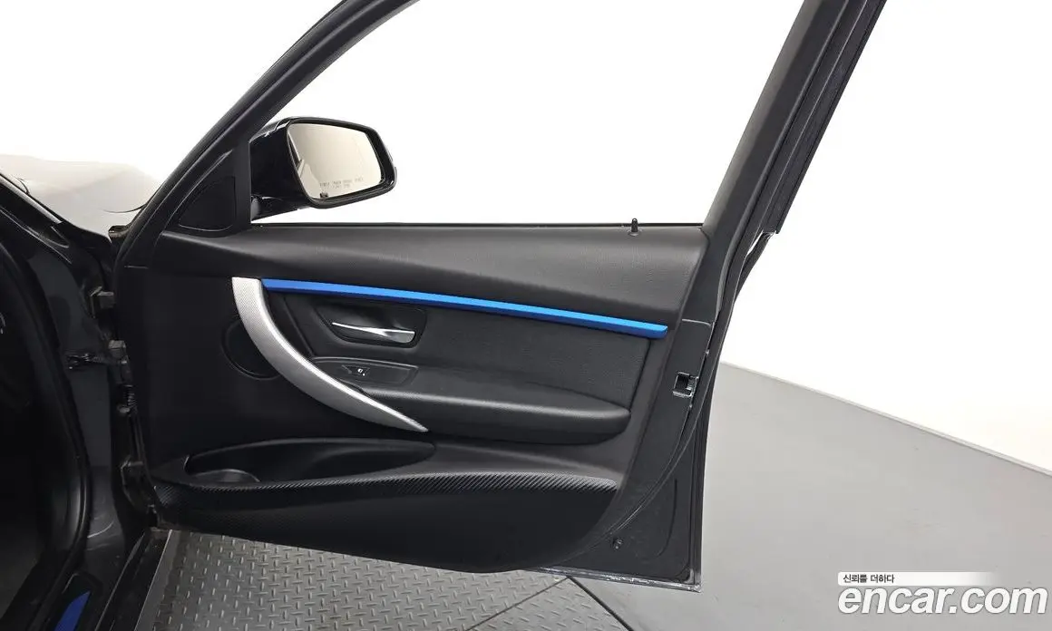 BMW 3 серия 2018 2.0 автомат (гидро), фото 14