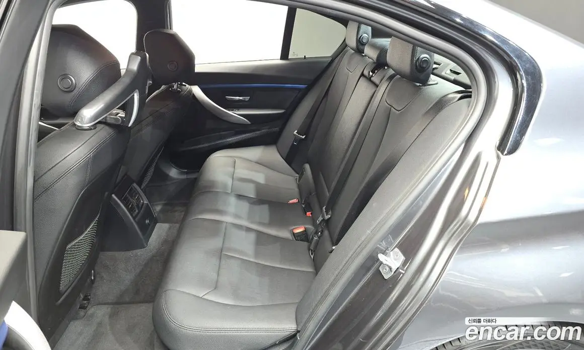 BMW 3 серия 2018 2.0 автомат (гидро), фото 17
