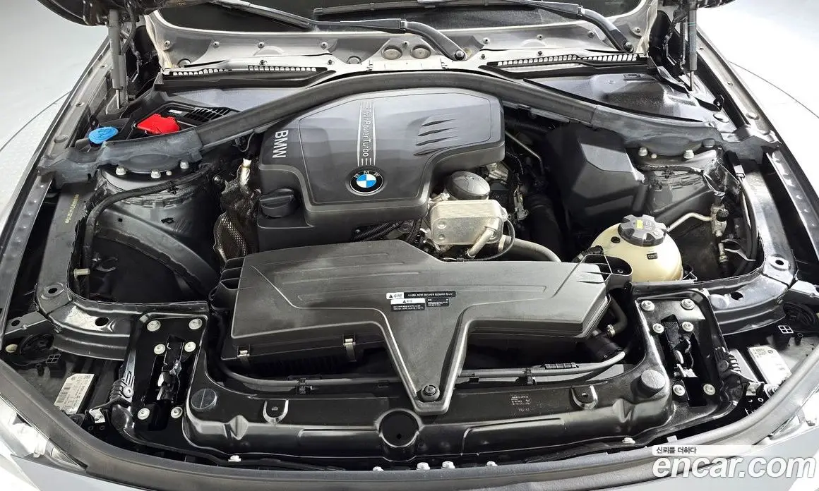 BMW 3 серия 2018 2.0 автомат (гидро), фото 6