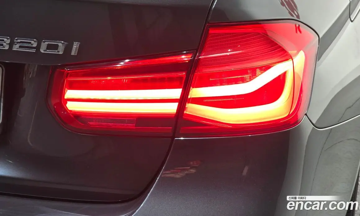 BMW 3 серия 2018 2.0 автомат (гидро), фото 9