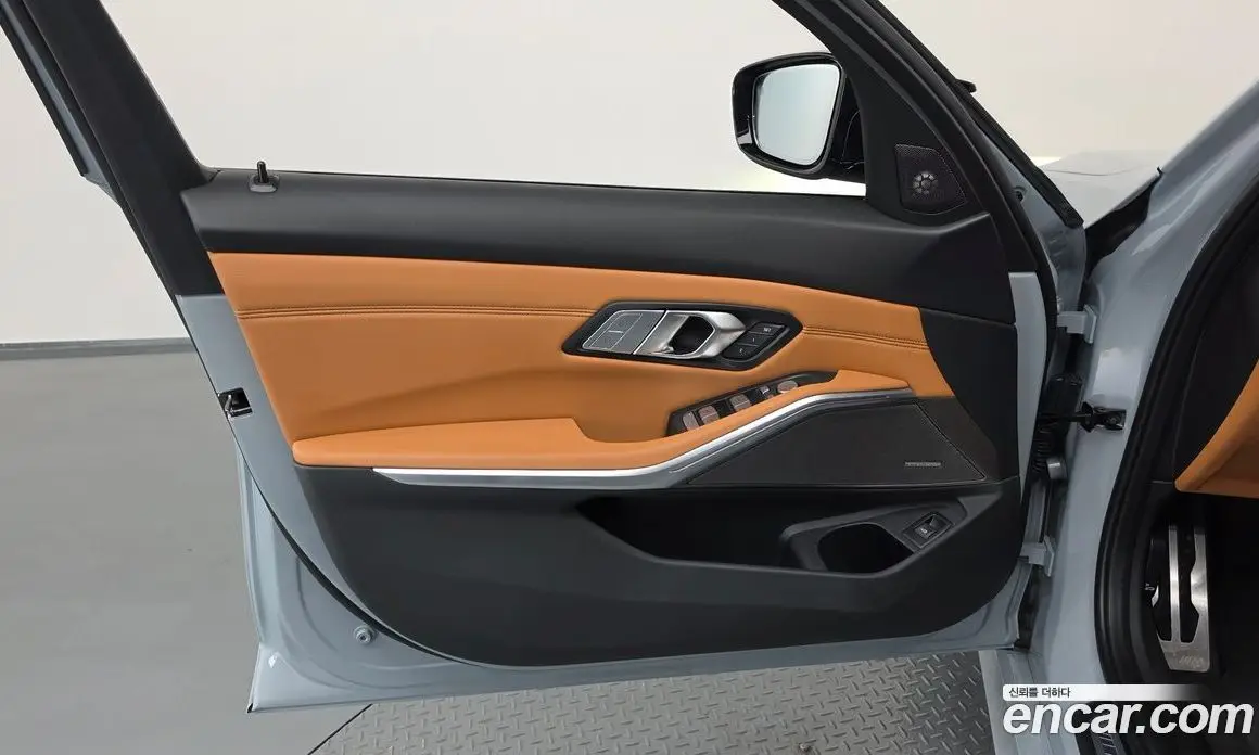BMW 3 серия 2024 3.0 автомат (гидро), фото 14