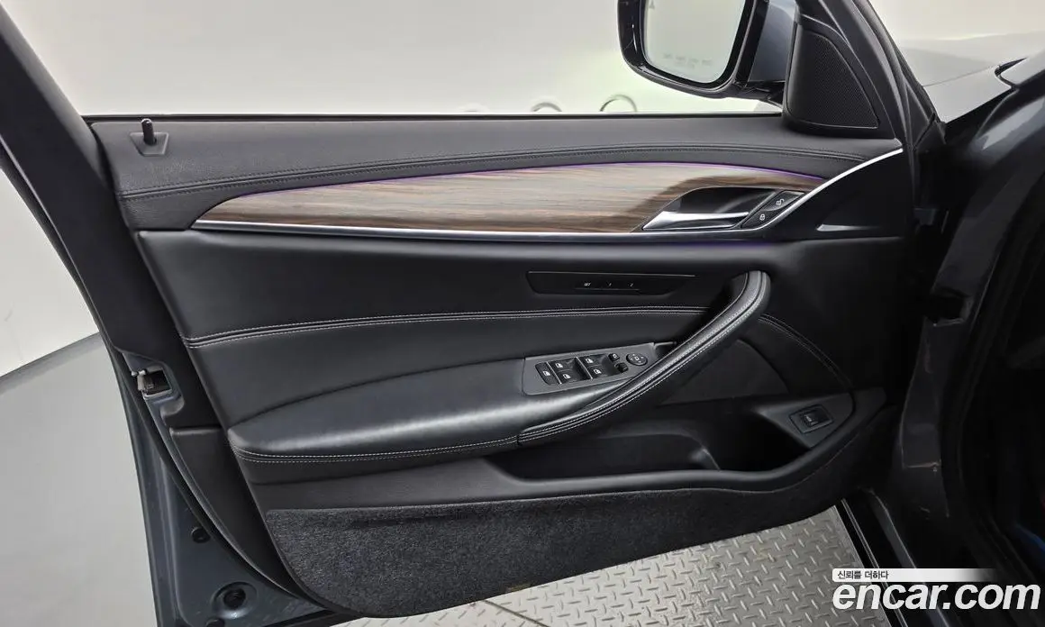 BMW 5 серия 2019 2.0 автомат (гидро), фото 14