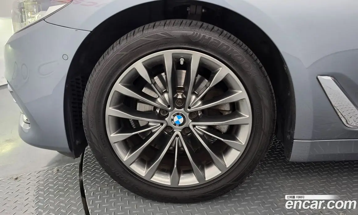 BMW 5 серия 2019 2.0 автомат (гидро), фото 5
