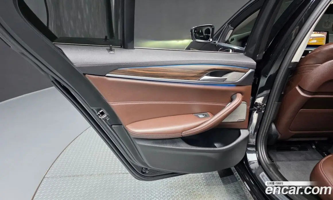 BMW 5 серия 2021 2.0 автомат (гидро), фото 15