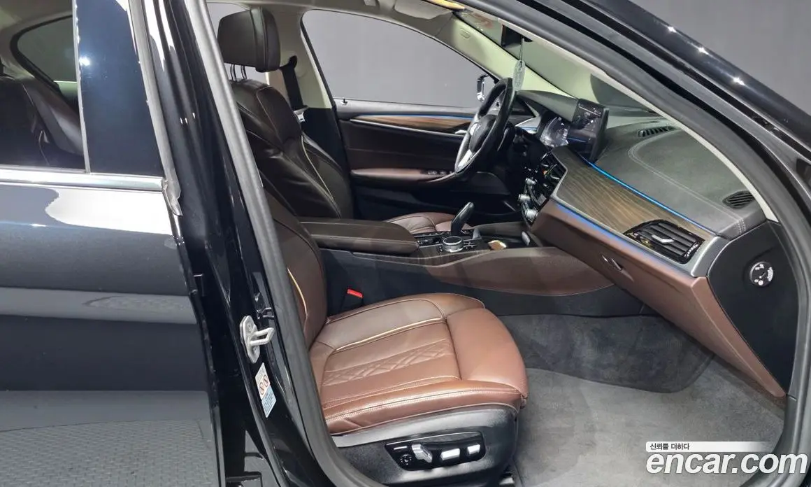 BMW 5 серия 2021 2.0 автомат (гидро), фото 17