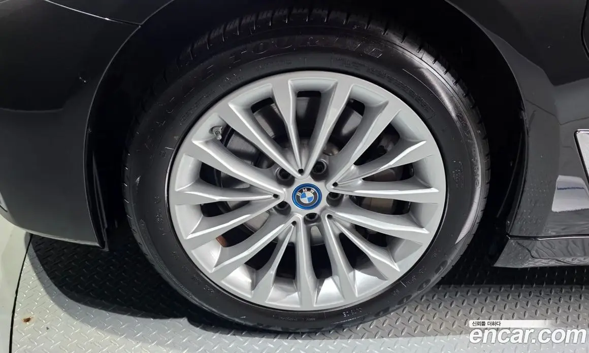 BMW 5 серия 2021 2.0 автомат (гидро), фото 5