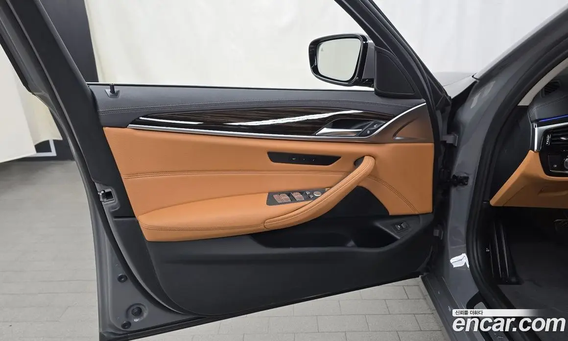 BMW 5 серия 2021 2.0 автомат (гидро), фото 14