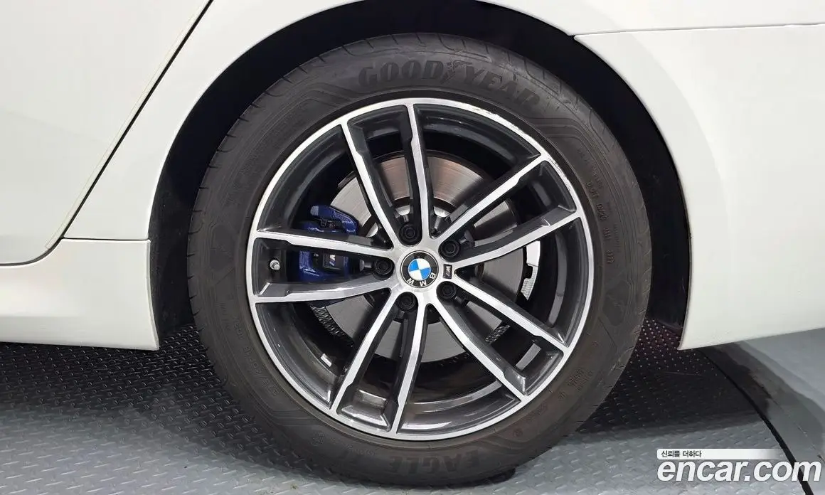 BMW 5 серия 2023 2.0 автомат (гидро), фото 7