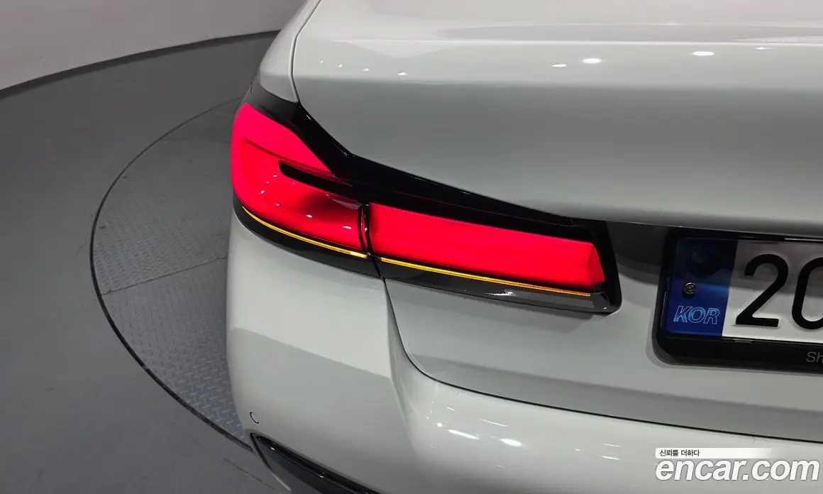 BMW 5 серия 2023 2.0 автомат (гидро), фото 9