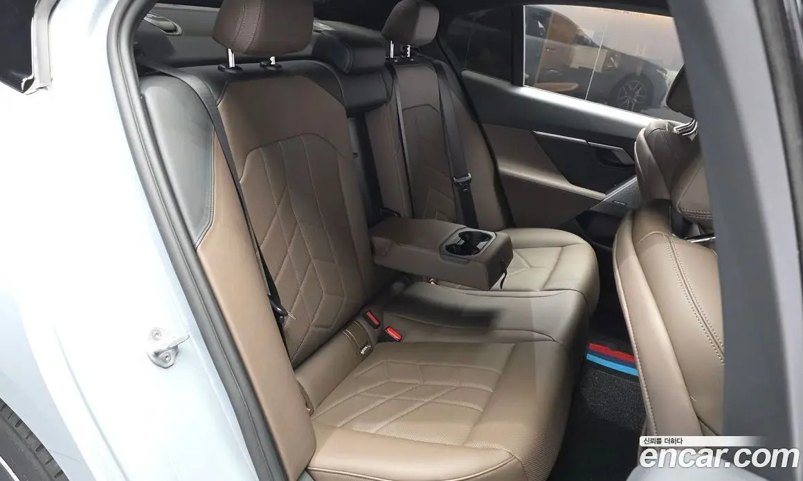 BMW 5 серия 2025 2.0 автомат (гидро), фото 17