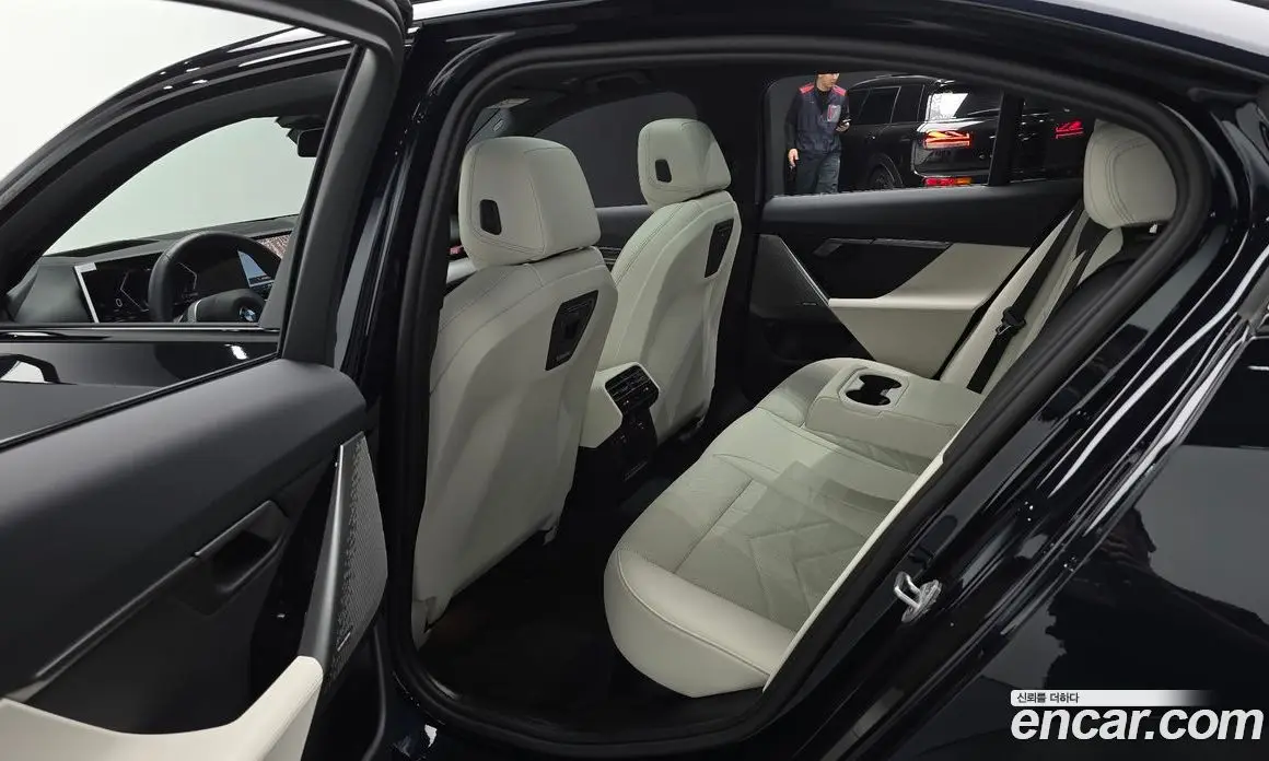 BMW 5 серия 2026 2.0 автомат (гидро), фото 18