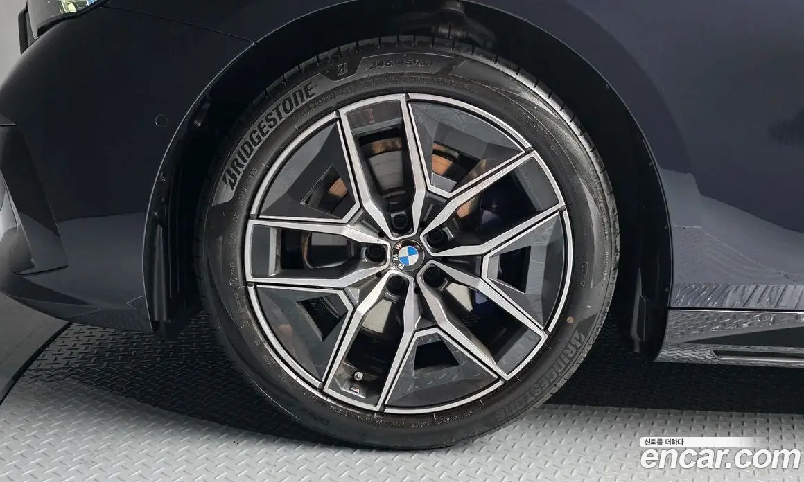 BMW 5 серия 2026 2.0 автомат (гидро), фото 4 BMW 5 серия 2026 2.0 автомат (гидро), фото 4