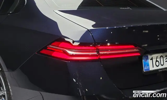 BMW 5 серия 2026 2.0 автомат (гидро), миниатюра 8 BMW 5 серия 2026 2.0 автомат (гидро), миниатюра 8