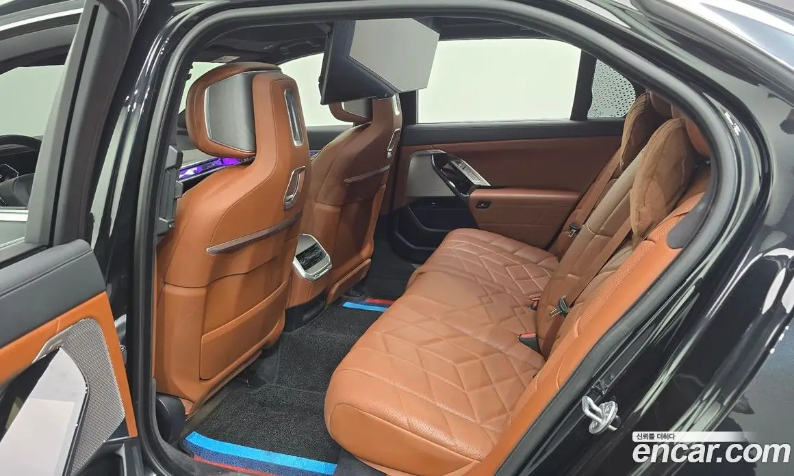 BMW 7 серия 2022 3.0 автомат (гидро), фото 17