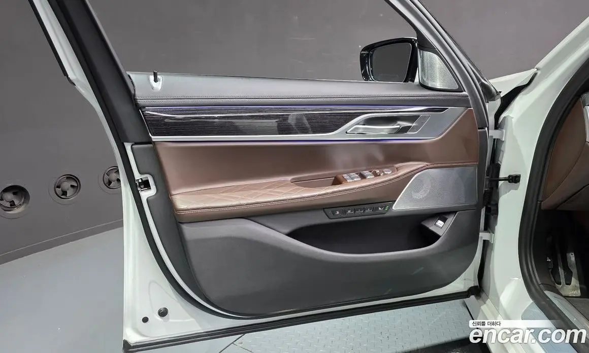 BMW 7 серия 2022 3.0 автомат (гидро), фото 14
