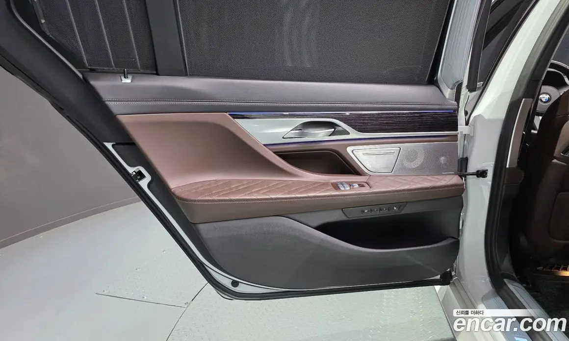BMW 7 серия 2022 3.0 автомат (гидро), фото 15