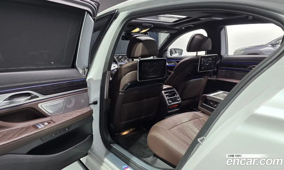 BMW 7 серия 2022 3.0 автомат (гидро), фото 17