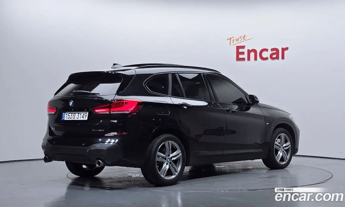 BMW X1 2020 2.0 автомат (гидро), фото 2 BMW X1 2020 2.0 автомат (гидро), фото 2
