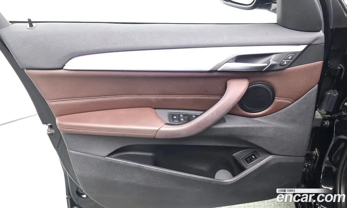 BMW X1 2021 2.0 автомат (гидро), фото 14