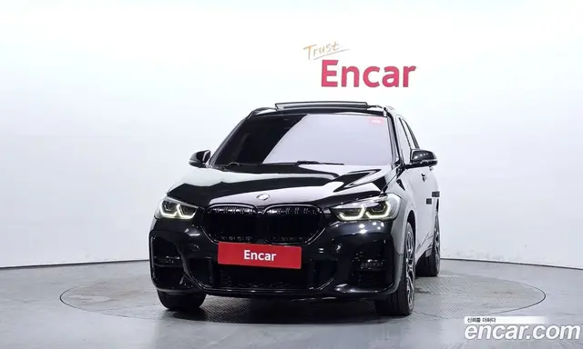 BMW X1 2021 2.0 автомат (гидро), миниатюра 3