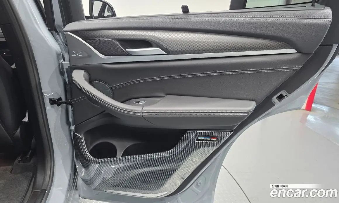BMW X3 2024 2.0 автомат (гидро), фото 15