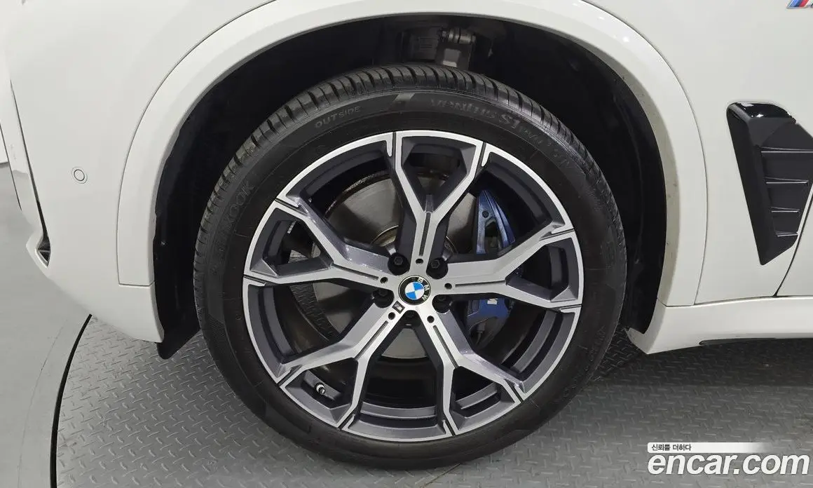 BMW X5 2024 3.0 автомат (гидро), фото 5