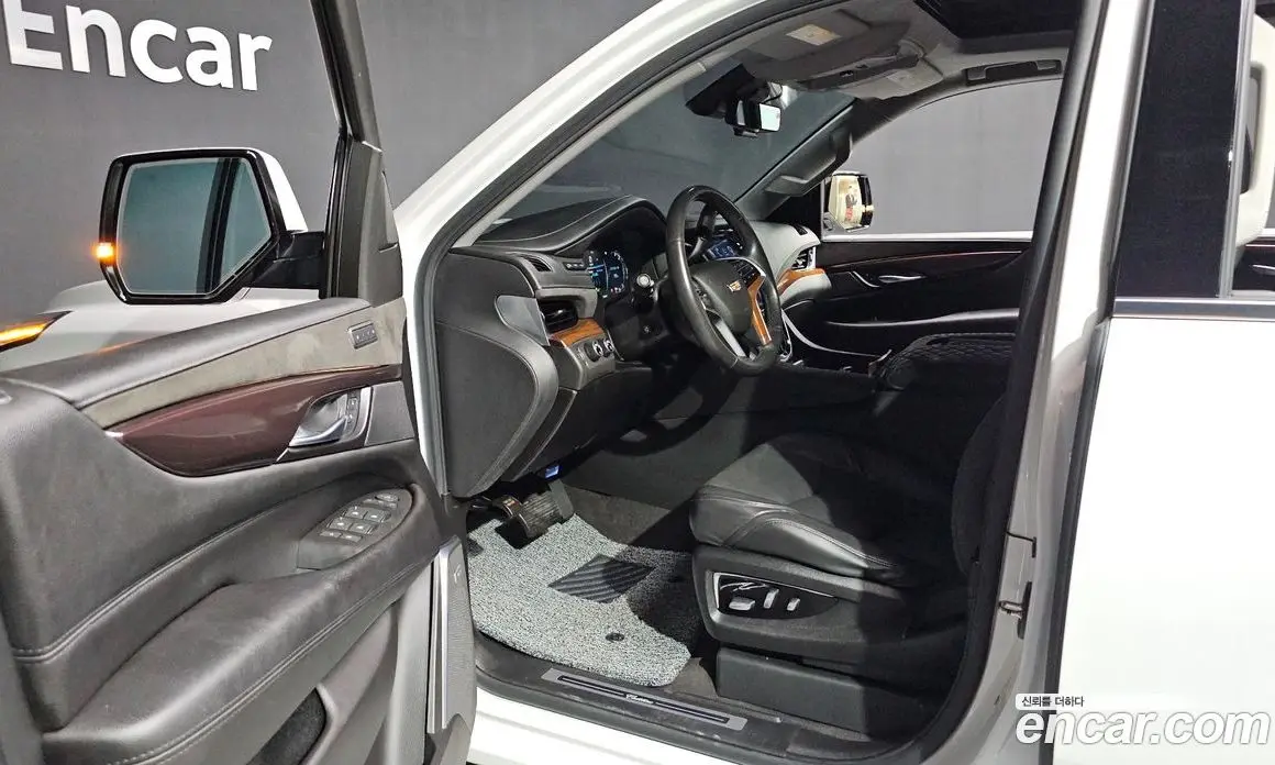 Cadillac Escalade 2020 6.2 автомат (гидро), фото 13 Cadillac Escalade 2020 6.2 автомат (гидро), фото 13