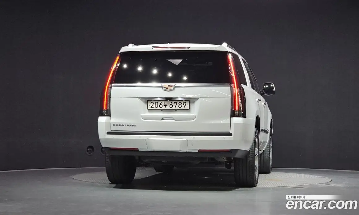 Cadillac Escalade 2020 6.2 автомат (гидро), фото 4 Cadillac Escalade 2020 6.2 автомат (гидро), фото 4