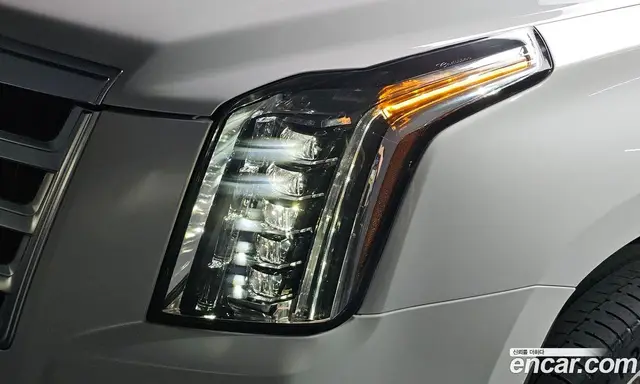 Cadillac Escalade 2020 6.2 автомат (гидро), миниатюра 8 Cadillac Escalade 2020 6.2 автомат (гидро), миниатюра 8