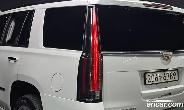 Cadillac Escalade 2020 6.2 автомат (гидро), миниатюра 9 Cadillac Escalade 2020 6.2 автомат (гидро), миниатюра 9