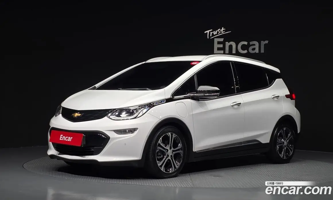 Chevrolet Bolt EV 2018 0.2 автомат (гидро), фото 1 Chevrolet Bolt EV 2018 0.2 автомат (гидро), фото 1