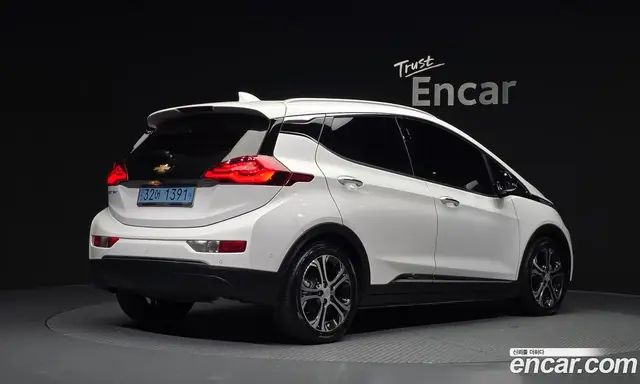 Chevrolet Bolt EV 2018 0.2 автомат (гидро), миниатюра 2 Chevrolet Bolt EV 2018 0.2 автомат (гидро), миниатюра 2