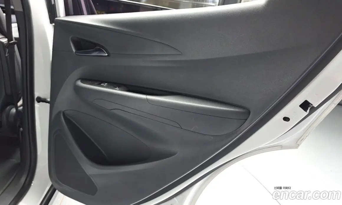 Chevrolet Bolt EV 2018 0.2 автомат (гидро), фото 15 Chevrolet Bolt EV 2018 0.2 автомат (гидро), фото 15