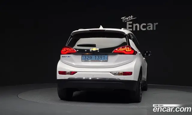 Chevrolet Bolt EV 2018 0.2 автомат (гидро), миниатюра 4 Chevrolet Bolt EV 2018 0.2 автомат (гидро), миниатюра 4