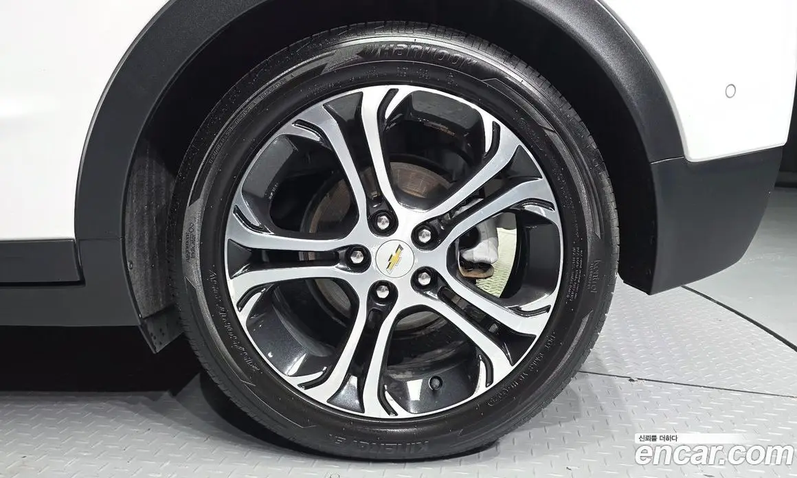 Chevrolet Bolt EV 2018 0.2 автомат (гидро), фото 7 Chevrolet Bolt EV 2018 0.2 автомат (гидро), фото 7