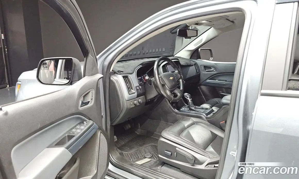 Chevrolet Colorado 2022 3.6 автомат (гидро), фото 13