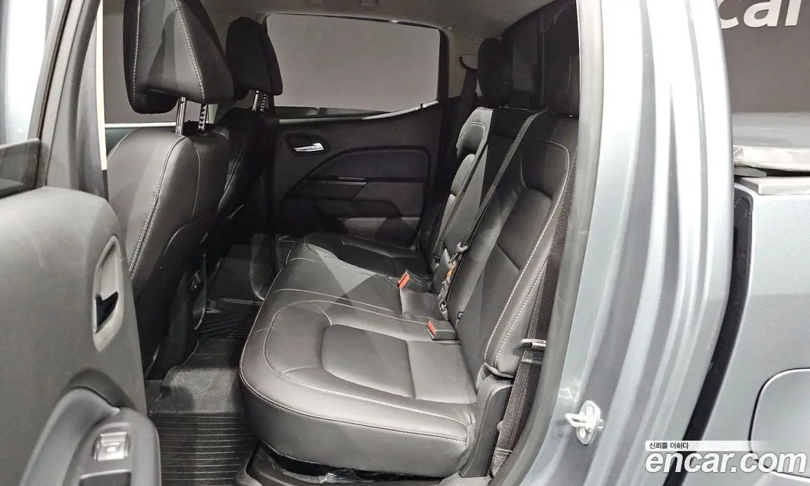 Chevrolet Colorado 2022 3.6 автомат (гидро), фото 16