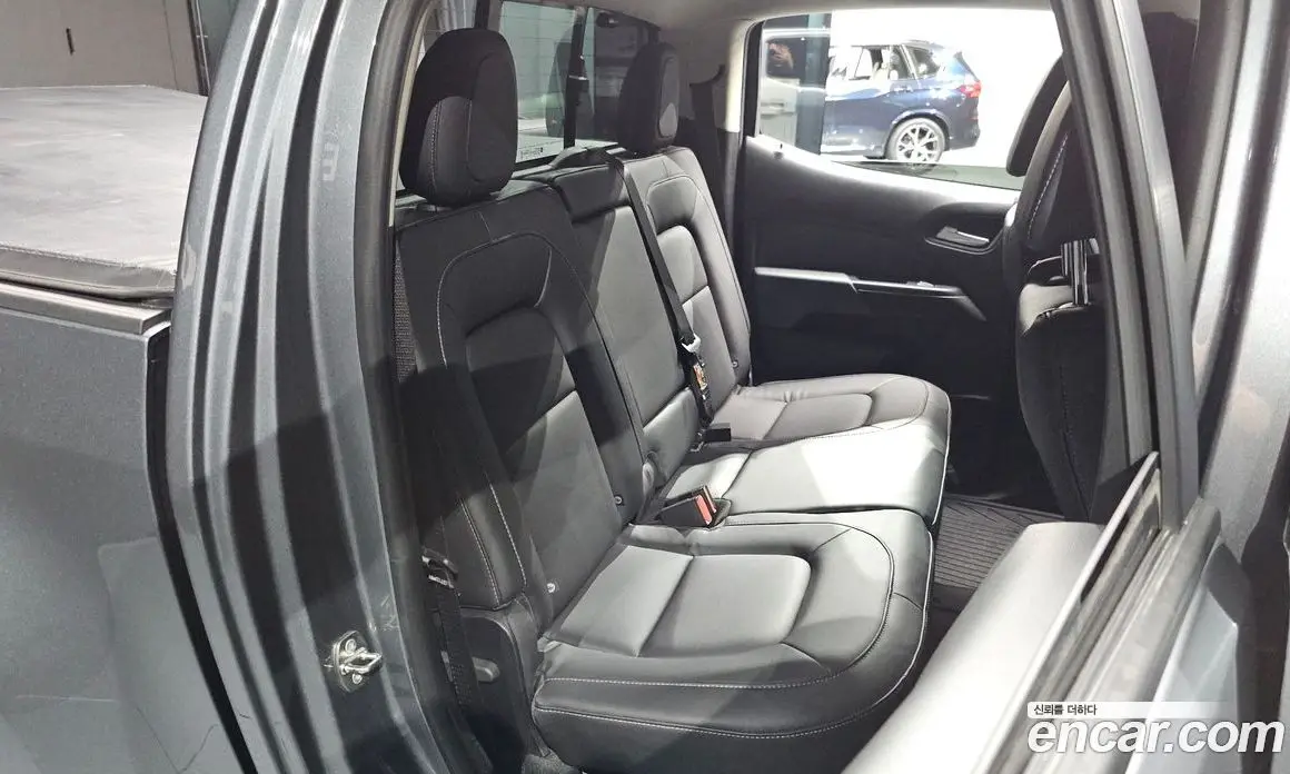Chevrolet Colorado 2022 3.6 автомат (гидро), фото 17
