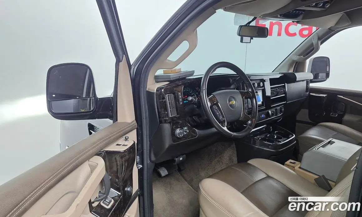 Chevrolet Express Van 2018 6.0 автомат (гидро), фото 13