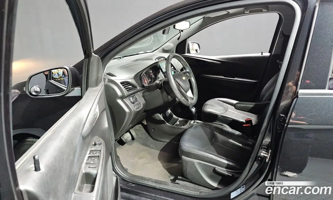 Chevrolet Spark 2015 1.0 автомат (гидро), фото 13
