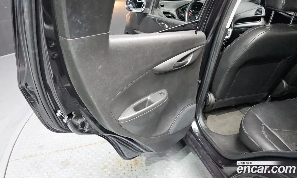 Chevrolet Spark 2015 1.0 автомат (гидро), фото 15