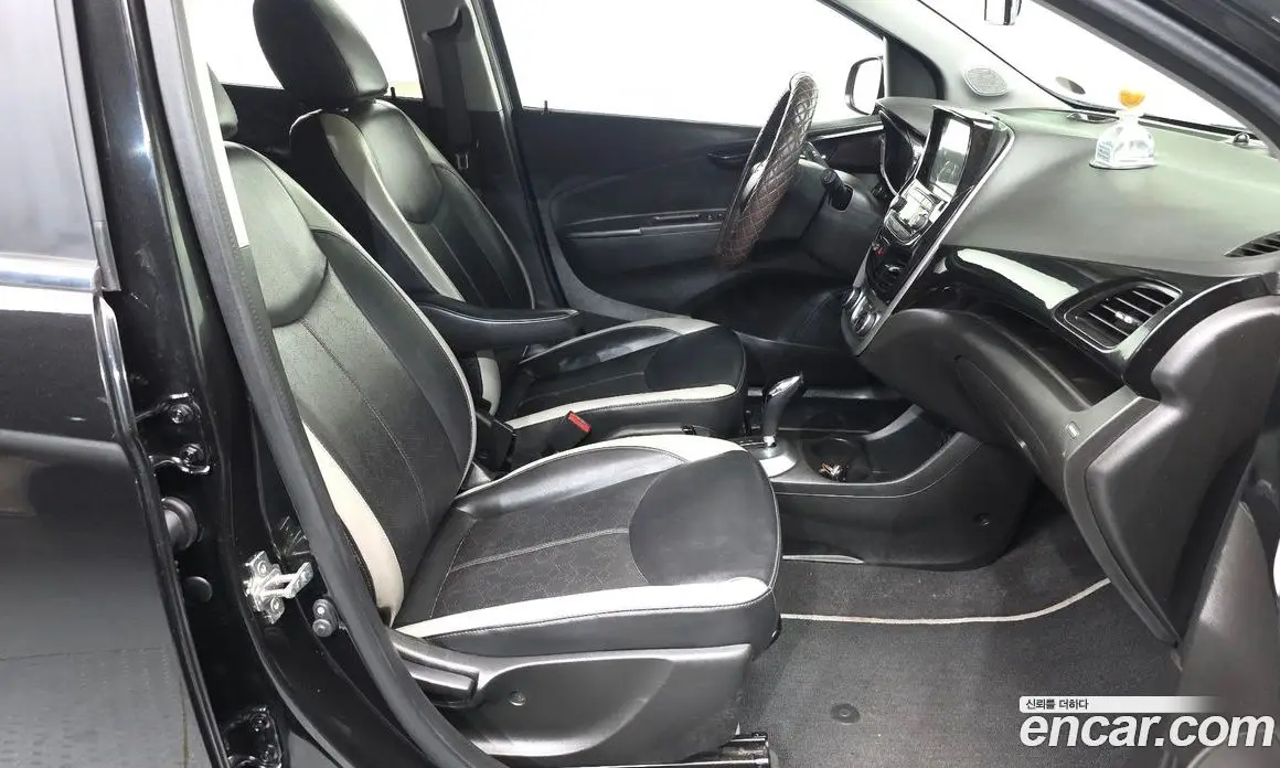 Chevrolet Spark 2016 1.0 автомат (гидро), фото 17
