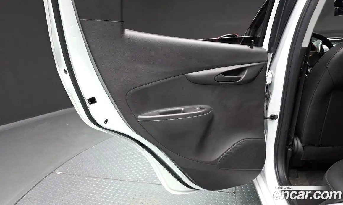 Chevrolet Spark 2017 1.0 автомат (гидро), фото 15