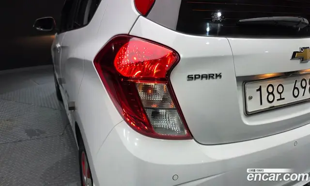 Chevrolet Spark 2017 1.0 автомат (гидро), миниатюра 9